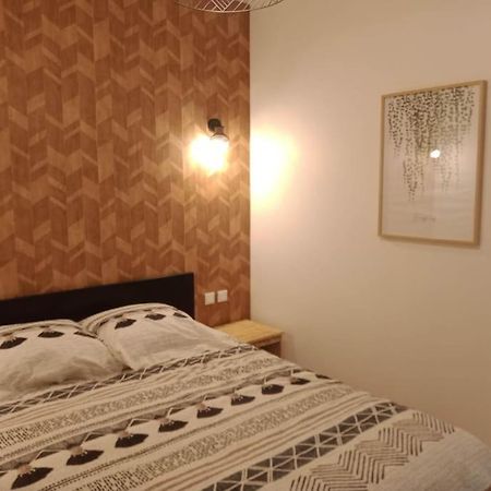 Gonnelles Appartement T3 Centre Ville Rdc D Agen Exterior foto